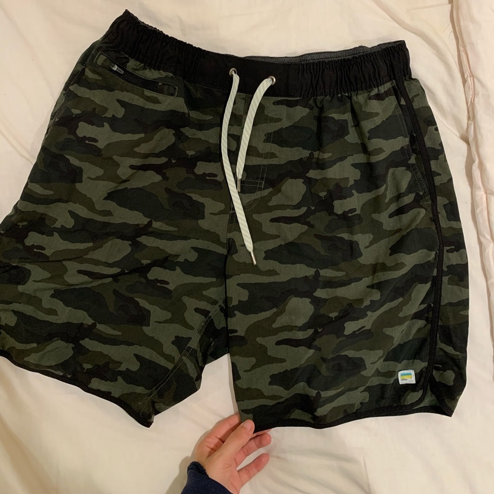 Camo Vuori Shorts